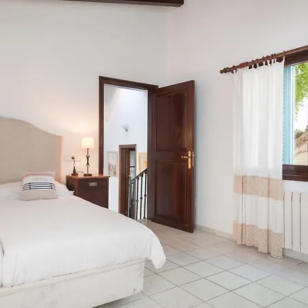 Pla Den Cosset Villa *